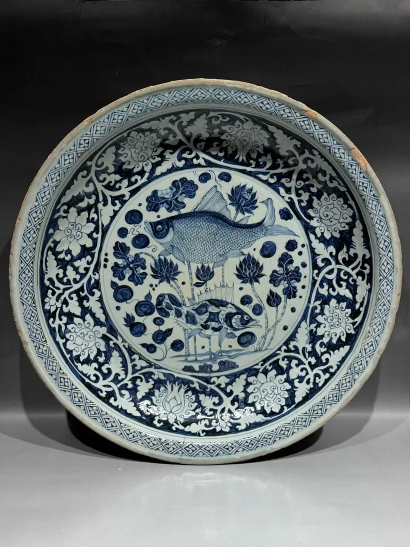 Yuan 14th C Blue and White Fish Dish