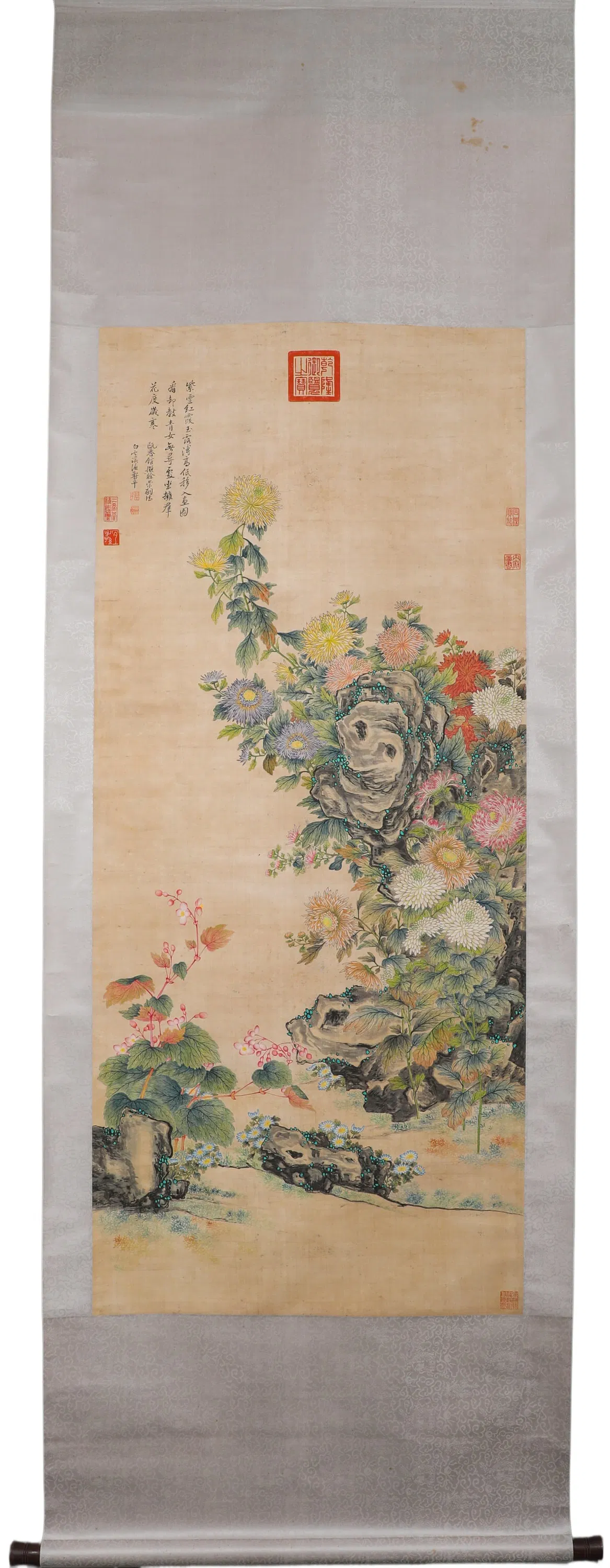 YUN SHOUPING, A VERTICAL SCROLL DEPICTING CHRYSANTHEMUMS, STONES AND AUTUMN FLOWERS